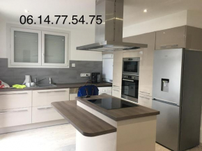 T4 Ales +jardin+Terrasse +parking